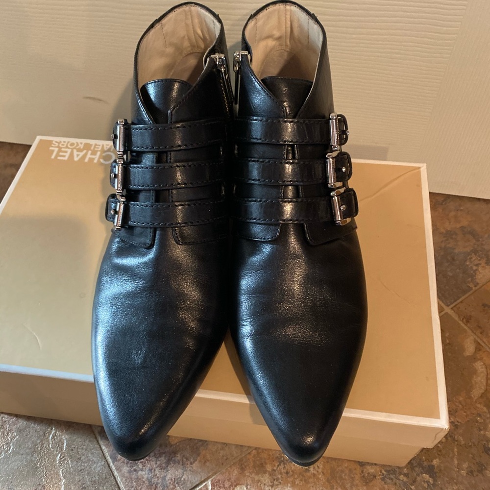 MICHAEL kors boots